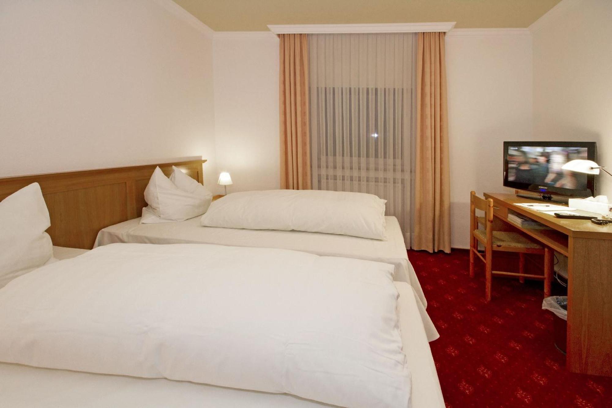 Hotel Mennicken Würselen Exteriör bild